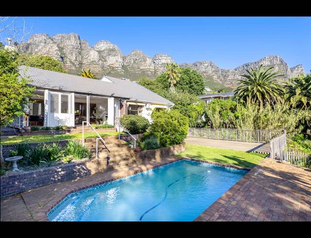 3 BEDROOM HOUSE TO LET IN CAMPS BAY